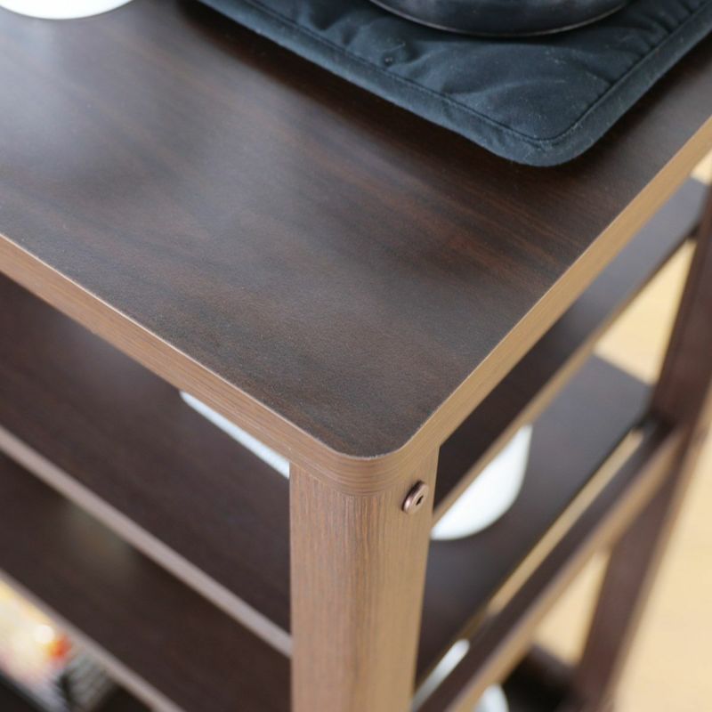 [角に丸みをもたせた優しいデザイン]やさしい丸みをもたせた天板。ぶつかっても痛くない、安心・安全のデザインです。