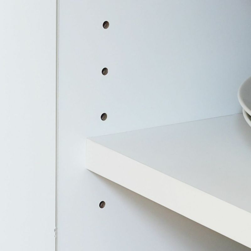 [3cmごとに取り付け可能]移動棚は収納物に合わせて3cmごとに高さ調整ができます。