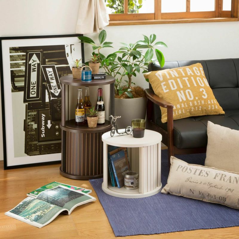 [ソファーサイドでも活躍します]グリーンを飾ったり、飲み物を置いたり、ソファサイドでも活躍します。※画像は手前からCMO-3035JWH、CMO-6035JDK