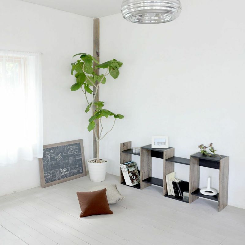 [横置きも可能]横置きの使用も可能。棚の高さの違いを活かしておしゃれに飾ることができます。※画像はCOB-1460VK