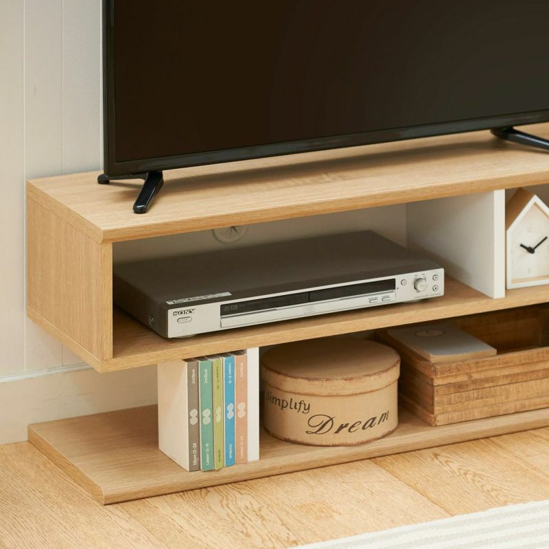 [奥行き約30cmの薄型]一人暮らしの部屋で邪魔にならない奥行き約30cm。液晶テレビを置くのに十分な奥行です。
