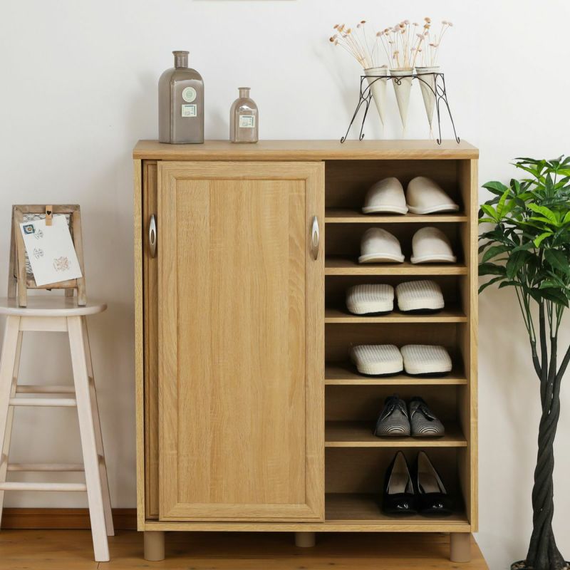 [引き戸タイプ]引き戸タイプは扉を開けるときに場所をとらないから、狭いスペースでも使いやすい仕様です。