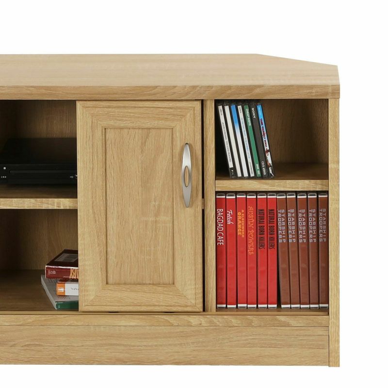 [扉収納]隠す収納ですっきり片付けできる扉収納。CDやDVDを収納できます。