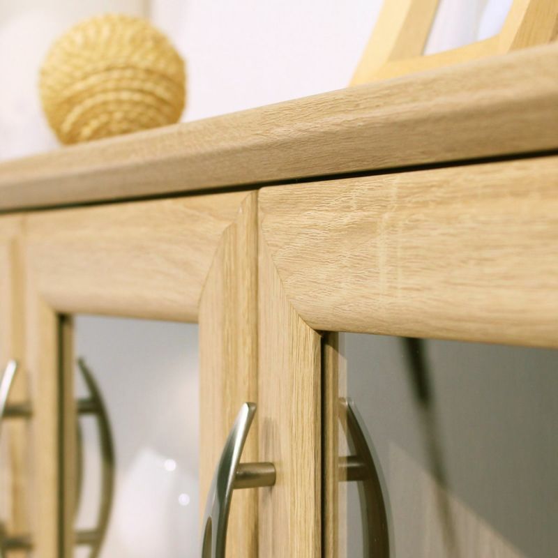 [木質感の高い落ち着いたナチュラル]木質感の高いオーク柄のシート。落ち着いたナチュラル色が北欧家具のソフトな雰囲気を醸し出します。