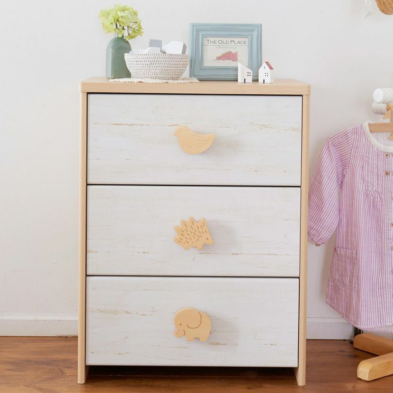 [動物をモチーフにした取っ手]動物をモチーフとした取っ手は、北欧風のかわいいデザイン。動物を目印にして、自分で片づける習慣を促がします。