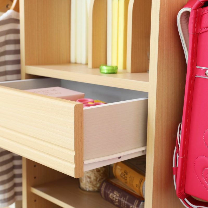 [子供でも開けやすい引き出し]金属製のスライドレールを使った引き出しは、スムーズな開閉。子供でも楽に開け閉めできます。