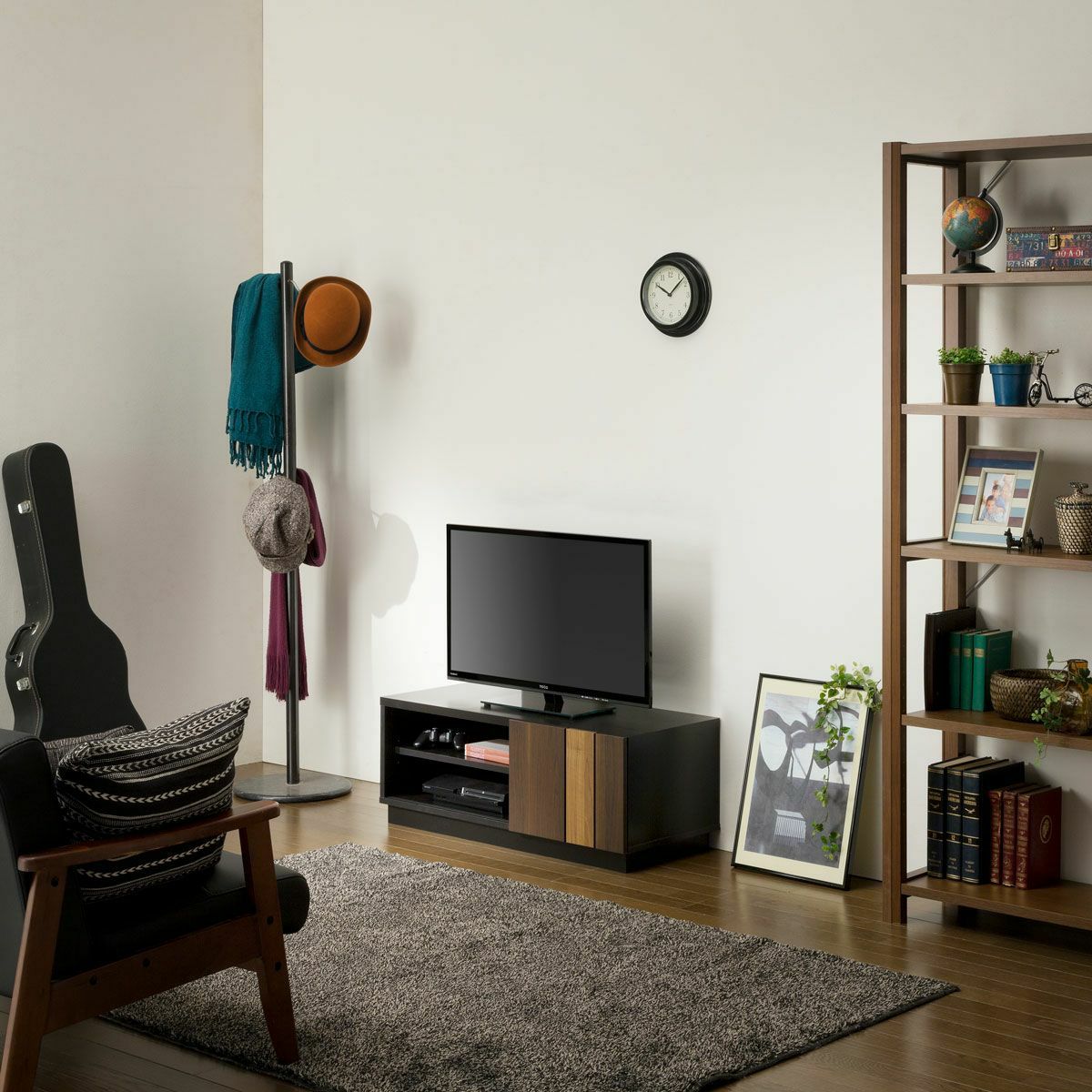 [小さなテレビにちょうど良い大きさ]32型テレビ対応でプライベートルームにぴったりサイズです。