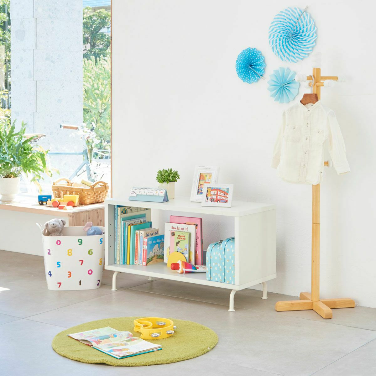 [自分に合った形をつくれるキッズ収納]同シリーズの商品を組み合わせできるキッズ収納です。部屋の広さや子供の成長に合わせて自分に合った収納をつくることができます。