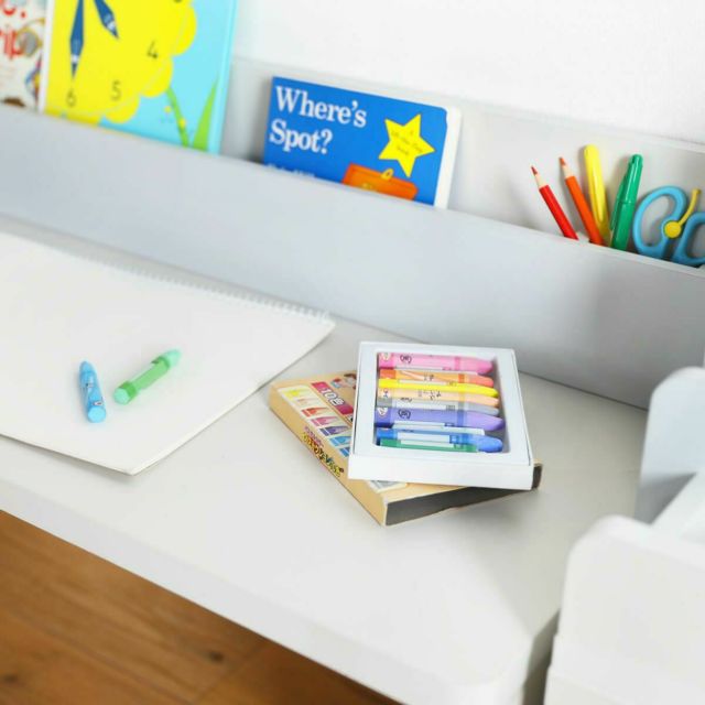 新品未使用☆大人気☆収納付☆キッズデスク☆アイボリー☆スリーコインズ