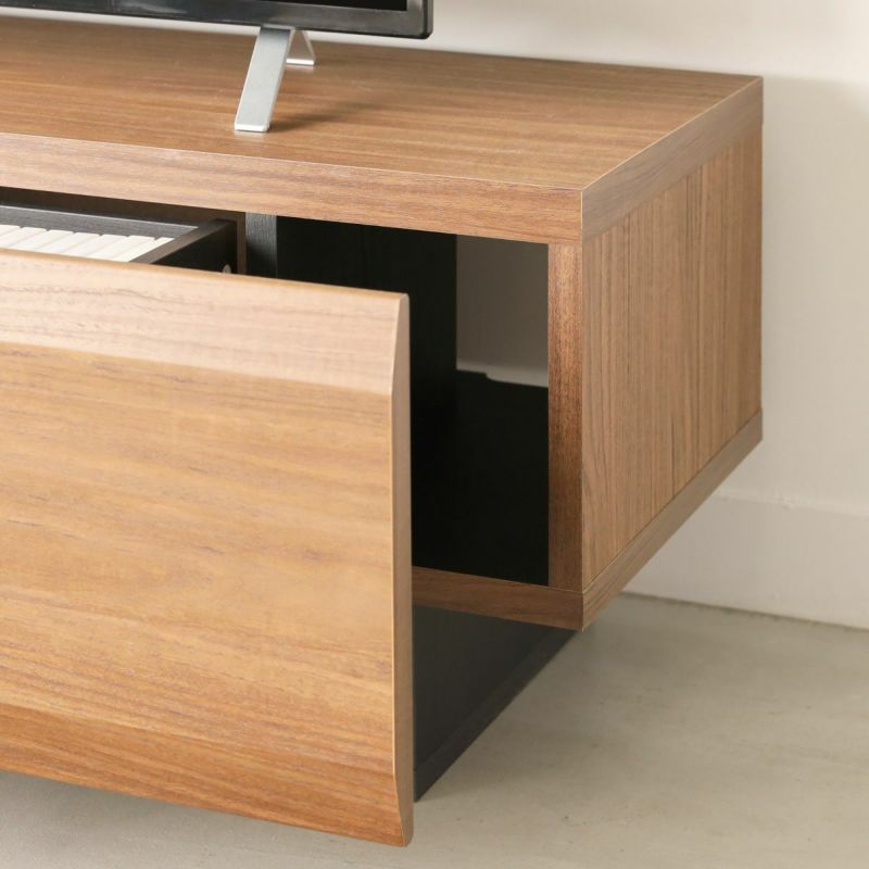 [熱ごもりを防ぐ構造]背板がないから熱気が背面から抜けて、DVDプレイヤーやゲーム機の排熱による熱ごもりを防ぎます。