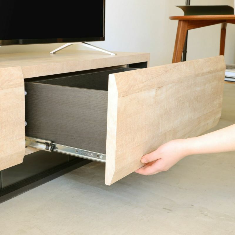 [フルスライドレール]引き出しは奥のものも簡単に取り出すことができるフルスライドレールです