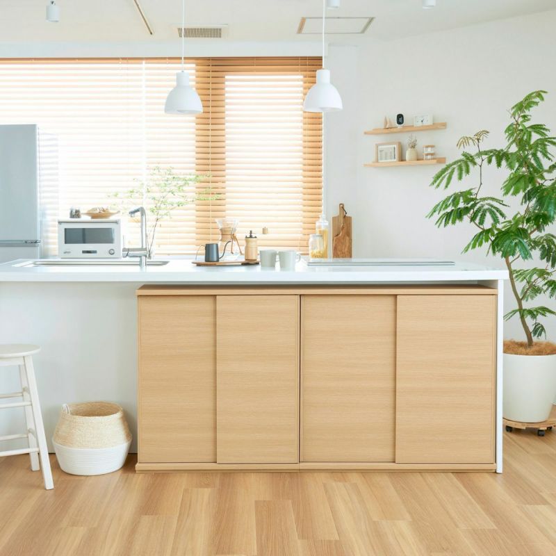 [カウンター下にぴったり収まる]いくつかの幅を組み合わせて、カウンター下にぴったりの幅を選ぶことができるユニット収納です。