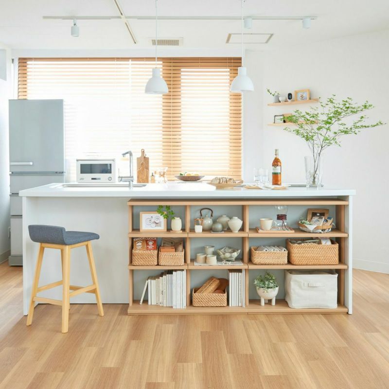 [カウンター下にぴったり収まる]2種類の幅を組み合わせて、カウンター下にぴったりの幅を選ぶことができるユニット収納です。