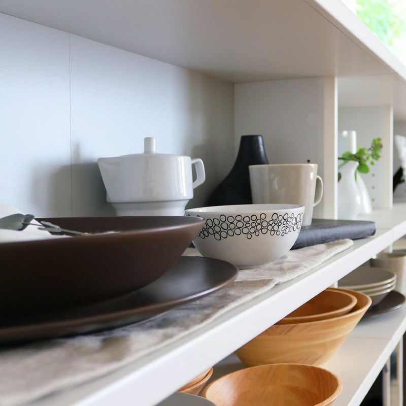 [見せる収納を楽しむオープンタイプ]ダイニング・キッチン雑貨を飾りながら収納できるオープンタイプ。見せる収納を楽しみたい方におすすめです。