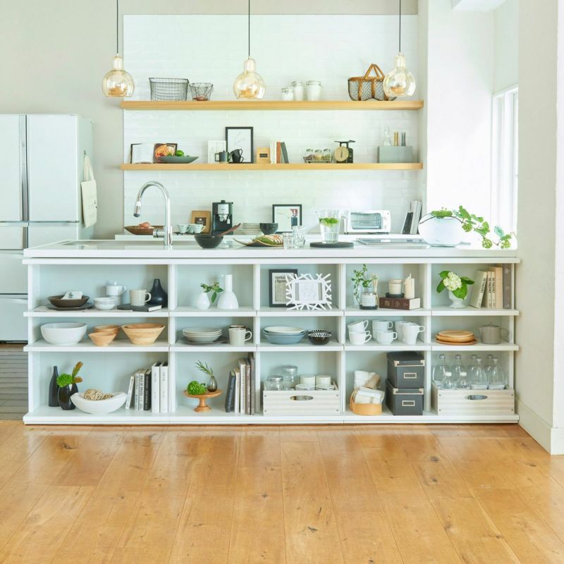 [カウンター下にぴったり収まる]2種類の幅を組み合わせて、カウンター下にぴったりの幅を選ぶことができるユニット収納です。