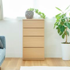 [家族の"笑顔"と"憩い"のダイニング]カウンター下のデッドスペースを収納に変えるカウンター下収納。小物が散らかりがちなダイニングをすっきり片付けて、家族みんなが笑顔でくつろげる場所をつくります。