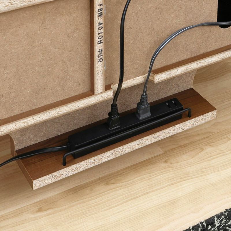 [配線をきれいにまとめる電源タップ収納]本体の背面下部に電源タップを収納できます。複数の電源コードもきれいにまとめられます。※画像はDK色