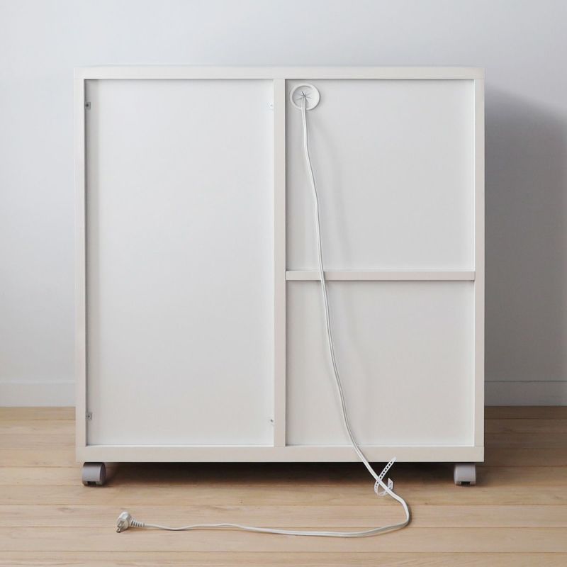 [背面化粧仕上げ]背面も化粧されているので、置く場所を選びません。