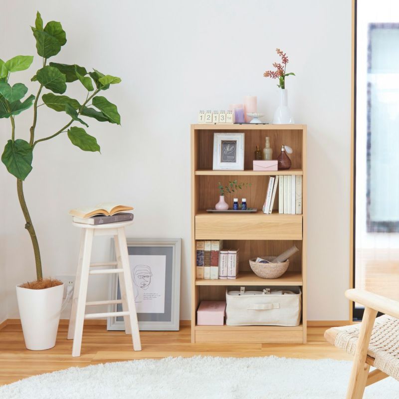 [プラスワンで彩る暮らし]1杯の引き出しが付いたシンプルラック。本や雑貨の収納に、リビングや書斎で活躍します。