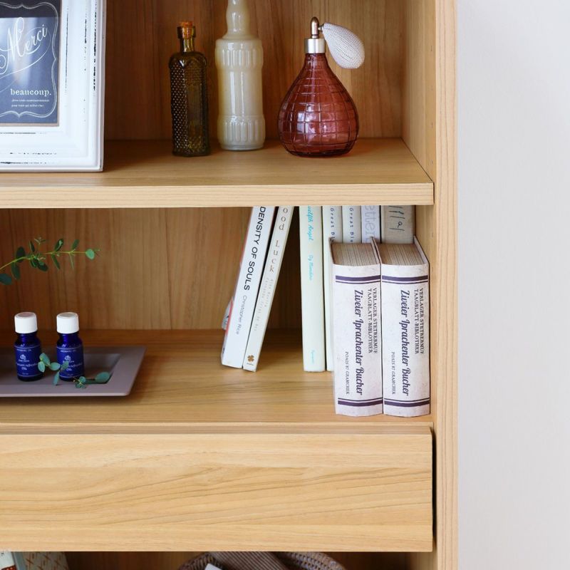 [文庫本を前後に並べて収納できます]棚の内寸奥行25.3cmで、文庫本やコミック（新書判）を前後に並べて収納できます。※耐荷重内でご使用ください