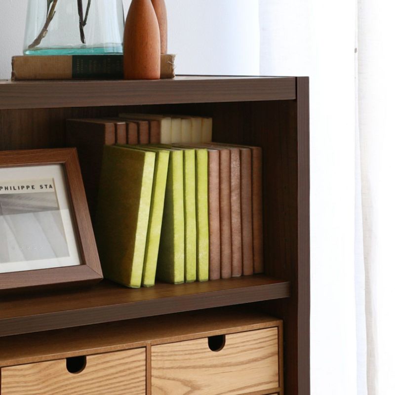 [文庫本を前後に並べて収納できます]棚の内寸奥行25.3cmで、文庫本やコミック（新書判）を前後に並べて収納できます。※耐荷重内でご使用ください