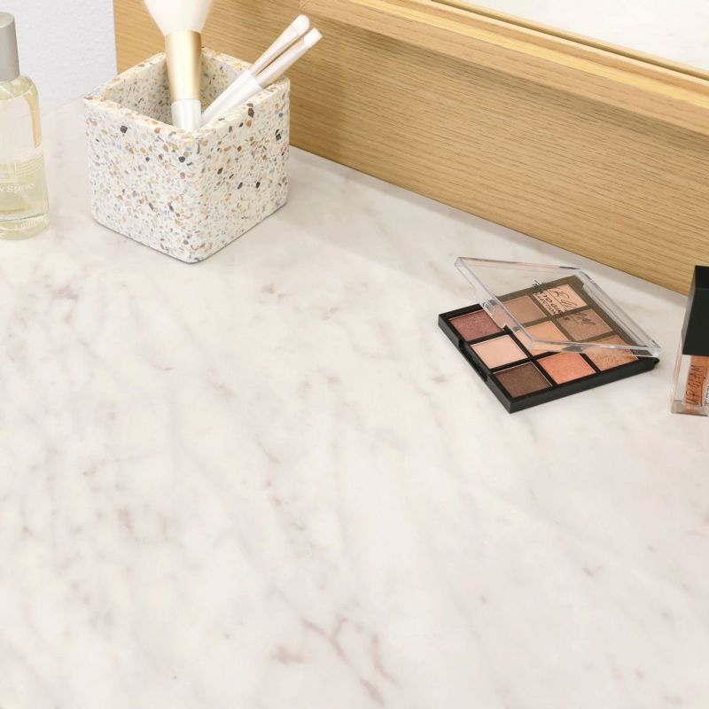 [おしゃれな大理石調の天板]天板はおしゃれな大理石調がインテリアのアクセントに。マットな質感でお部屋なじみもいいデザインです。