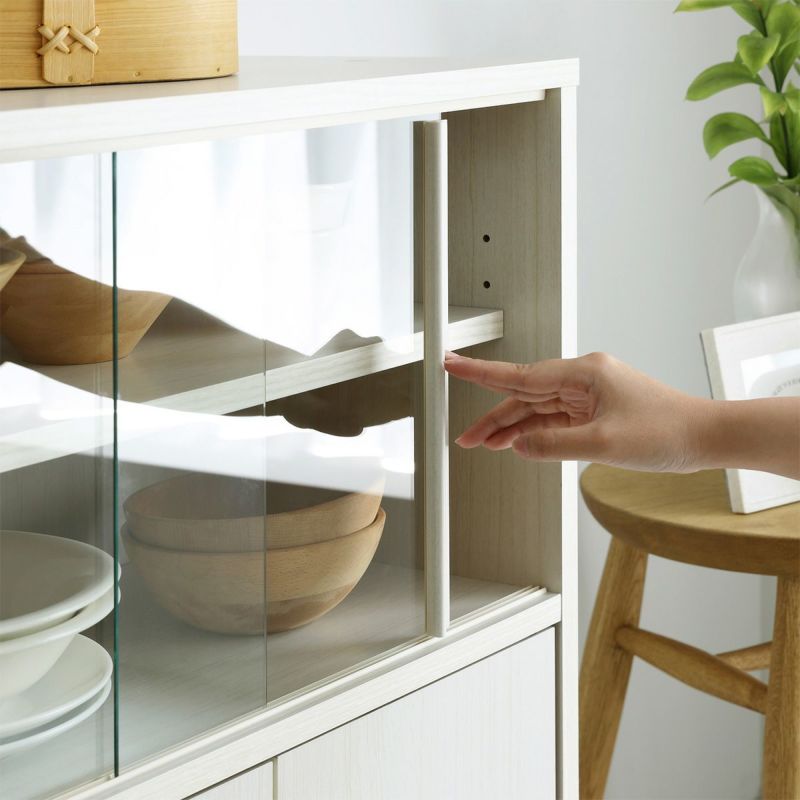 [開閉に場所を取らない引き戸]扉を開ける場所をとらないから、狭いスペースで使いやすい引き戸タイプです。