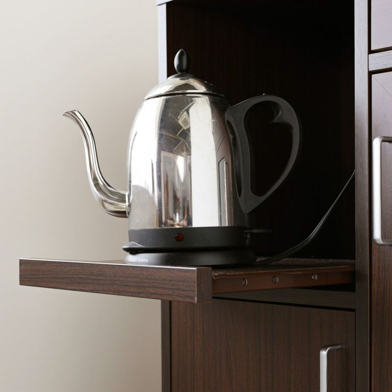 [引き出して使えるスライド棚付き]炊飯器などキッチン家電の収納に便利なスライド棚付き。棚を引き出して、キッチン家電をスムーズに使うことができます。