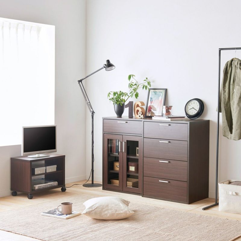 [シリーズで揃えることができます]フルニコはリビングやキッチン収納も充実。シリーズで揃えて統一感のある収納スペースをつくることができます。