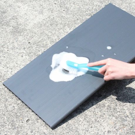 樹脂製だから水洗いOK