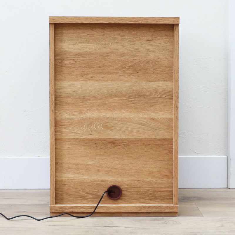 [背面化粧仕上げ]背面も化粧されているので、部屋の間仕切りとしても使用できます。