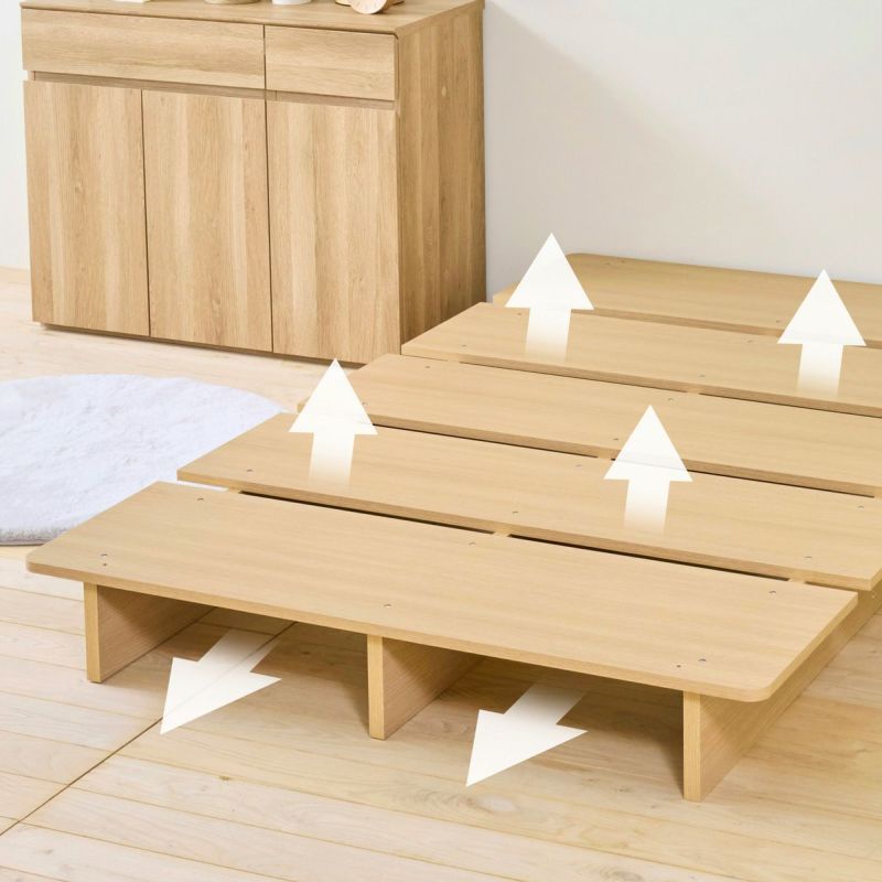 [通気性の良いすのこ仕様]すのこ仕様で湿気の通り道ができるので、ロースタイルでも通気性良く快適な眠りをサポートします。