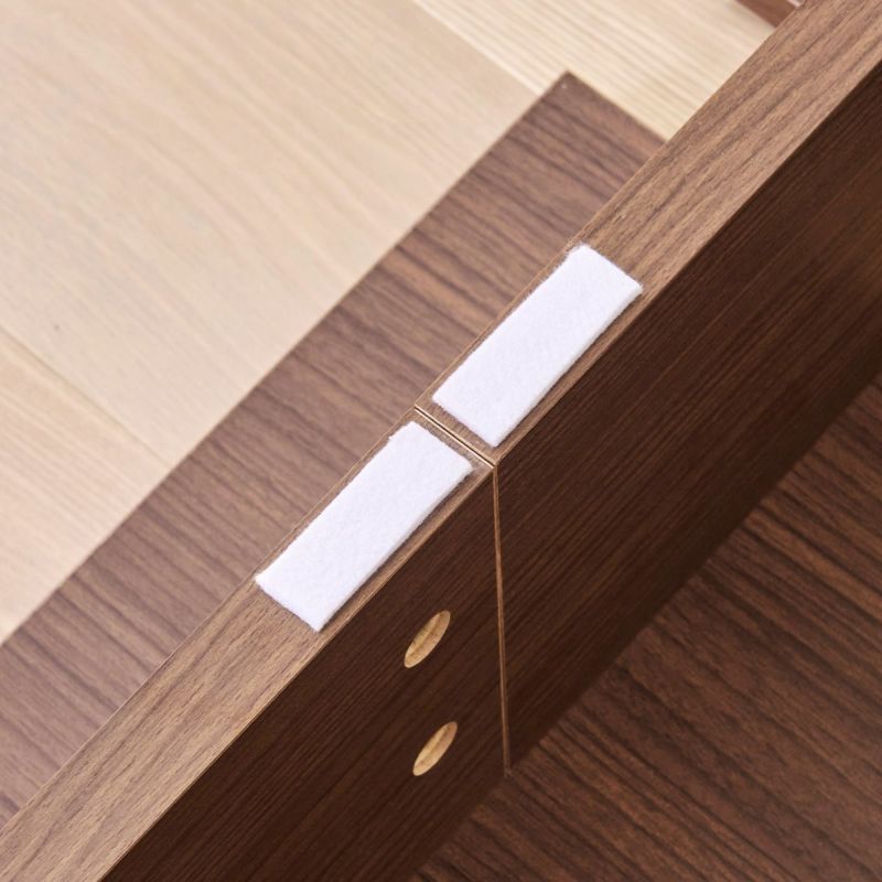 [床の傷防止用フェルト付き]脚の裏に貼るフェルト付き。床へのダメージを軽減します。