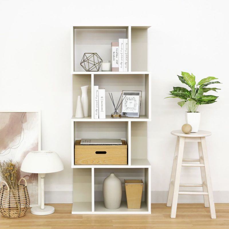 [ユニークなジグザグデザイン]ジグザグデザインが置くだけで目を引くインテリアに。ディスプレイする雑貨を引き立てます。