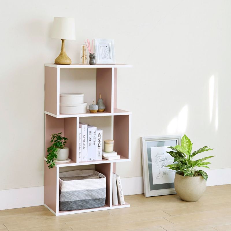 [暮らしに、ちょっとした"ときめき"]ジグザグデザインとくすみカラーがおしゃれなディスプレイラック。収納ボックスが入る奥行で、飾り+収納で活躍してお部屋を彩ります。