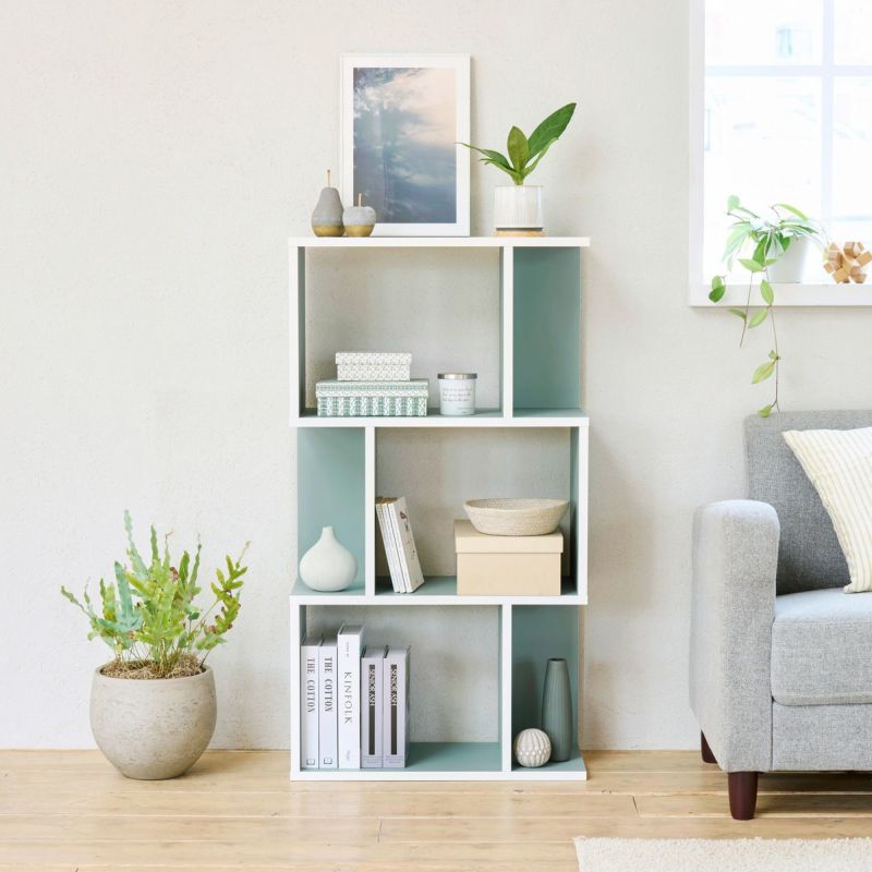 [ユニークなジグザグデザイン]ジグザグデザインが置くだけで目を引くインテリアに。ディスプレイする雑貨を引き立てます。