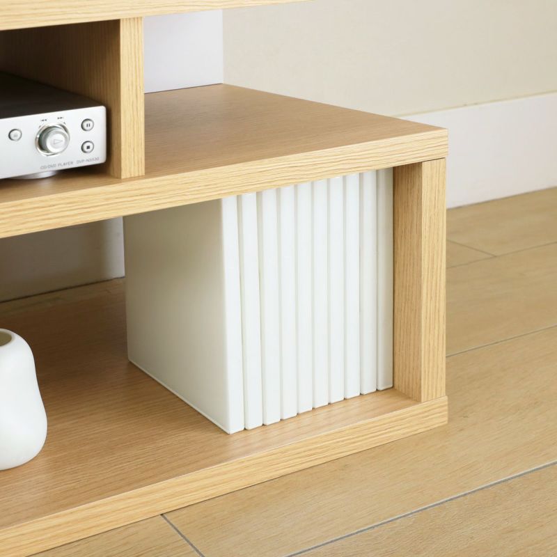 [DVDの収納や飾り棚として]下部スペースは内寸高さ19.7cm。DVDや文庫本が収納できる高さです。