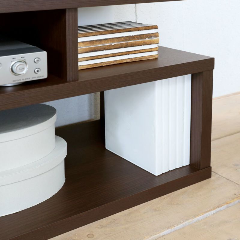 [DVDの収納や飾り棚として]下部スペースは内寸高さ19.7cm。DVDや文庫本が収納できる高さです。