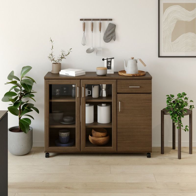 [収納と作業台として活躍するカウンターワゴン]高さ84.1cmのカウンターワゴン。食器やキッチン小物を収納しながら、作業台やキッチンカウンターとしても使える便利なアイテムです。