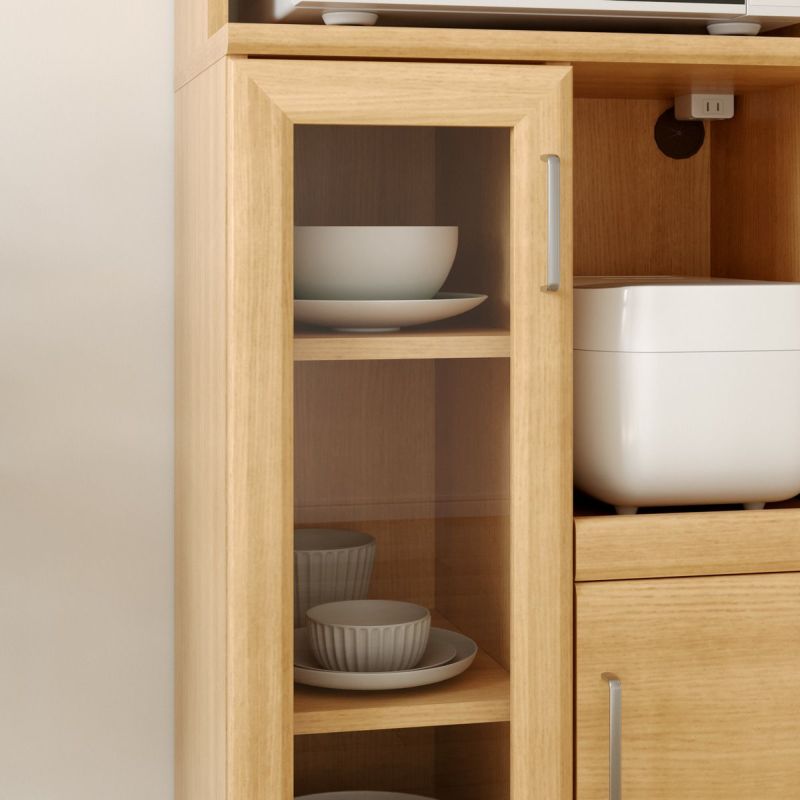 [収納物が見やすいガラス扉]ガラス扉は扉の中が見えるので、食器やストック品などの収納におすすめです。