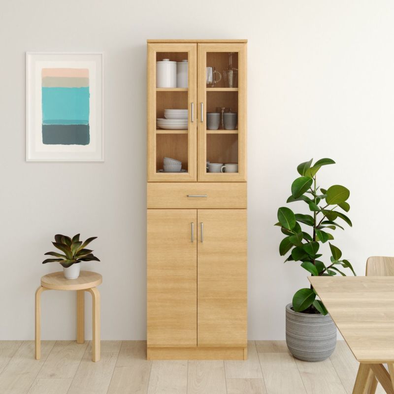 [扉と引出の大容量食器棚]上下の扉収納と中央部にある引き出しで、食器やキッチン用品をたくさん収納できる食器棚です。