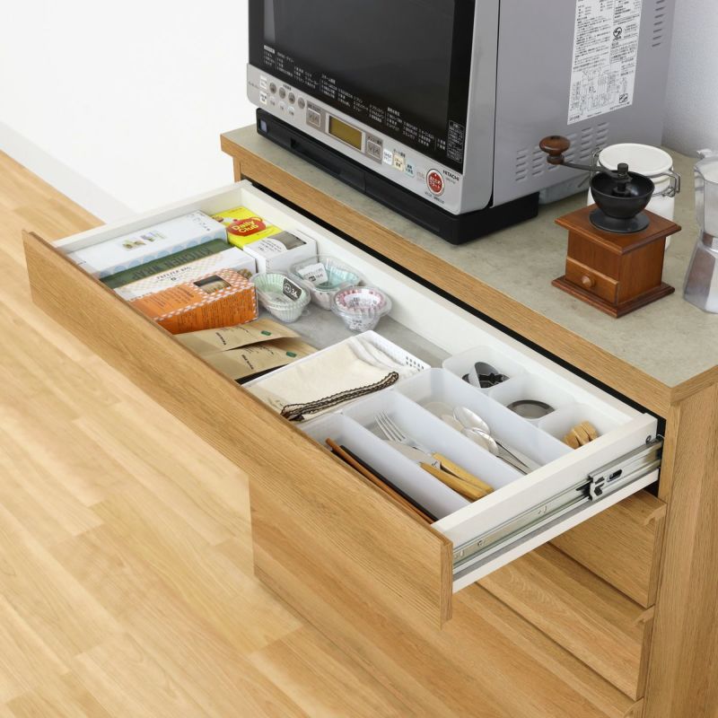 [作業台を反転させると引き出しに]「作業台よりも収納を増やしたい！」「組み合わせたときに作業台は2つもいらない！」という方は引き出しとしても使えます。