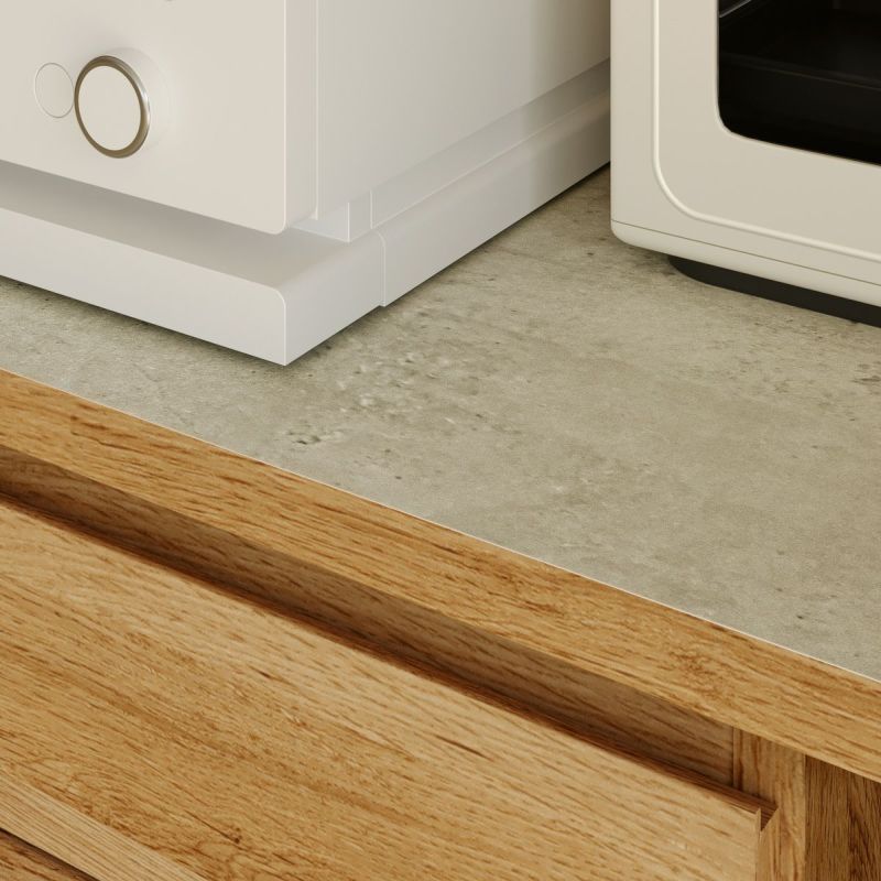 [アクセントのグレーカラー]天板のグレーカラーがアクセント。キッチンを落ち着きのあるおしゃれな印象にします。