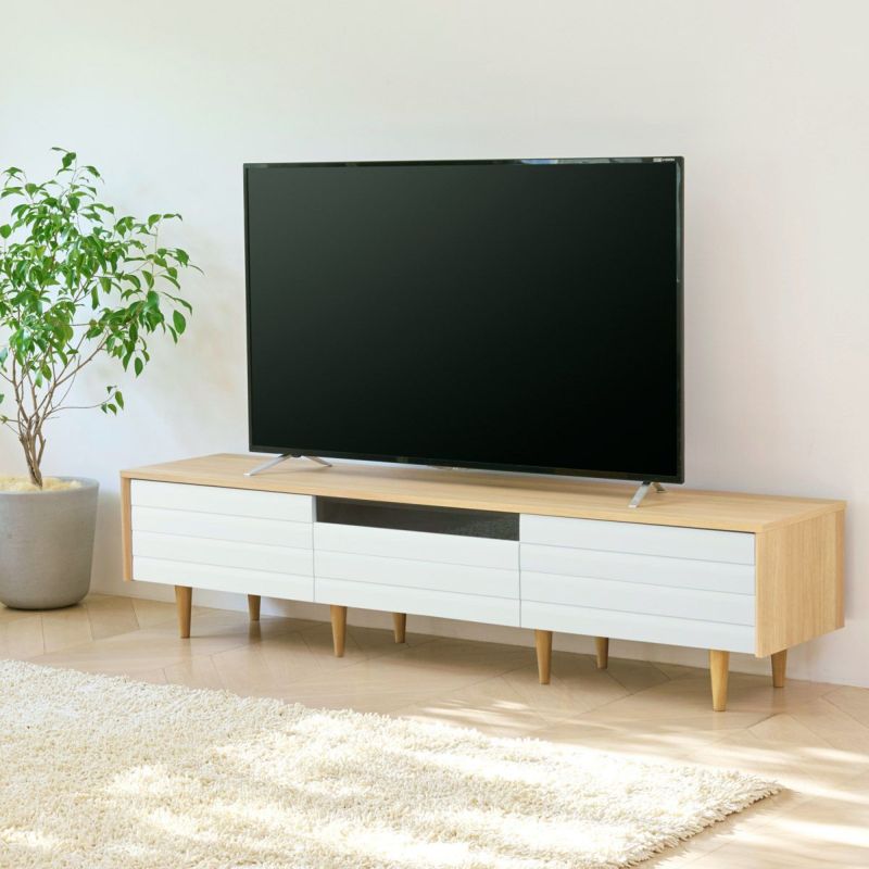 [こころほどける、北欧のくつろぎ]北欧モダンスタイルのテレビ台。シンプルさと機能性、やわらかい色合いが心落ち着く空間をつくります。