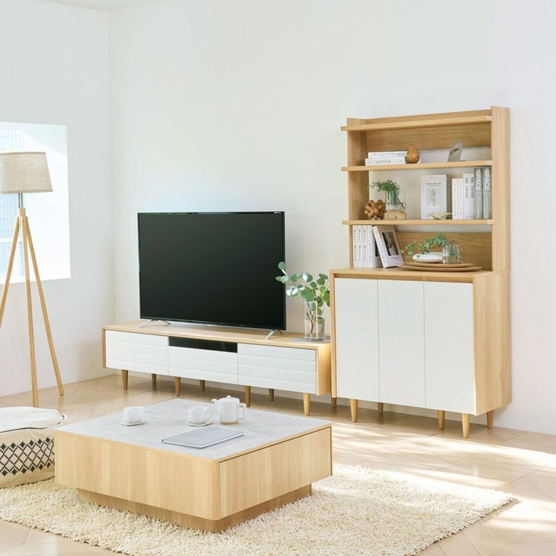 [ナチュラルオーク × ホワイト]木の風合いを感じられるナチュラルオークに、ホワイトを組み合わせることで明るく清潔感のある北欧インテリアに。